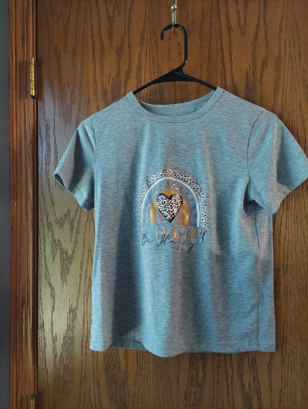 Heather Gray Graphic Tee Leopard Heart Rainbow Be Happy Short Sleeve T-Shirt